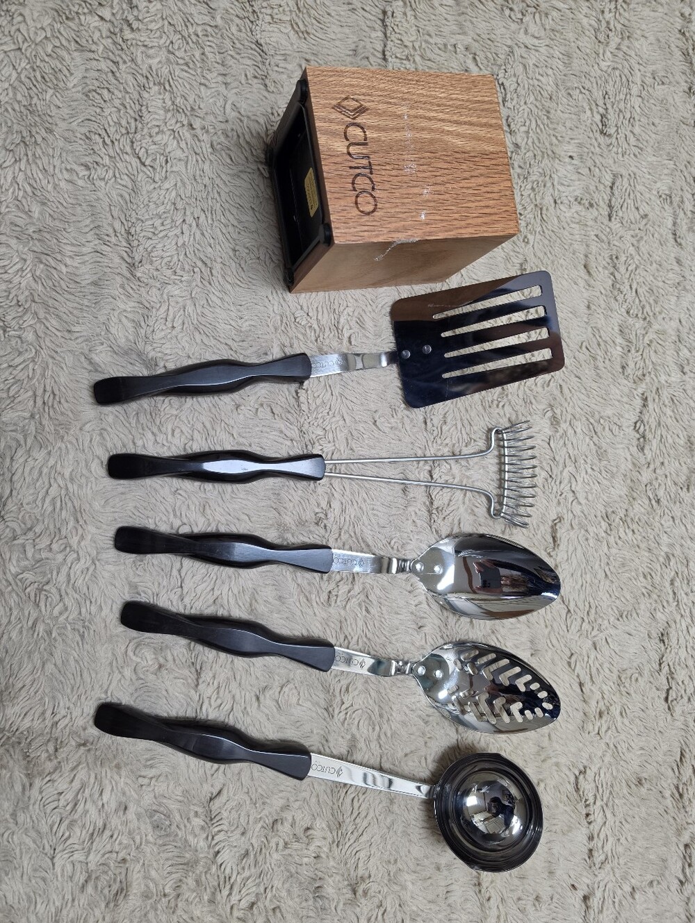 Cutco Black 5 Piece Kitchen Utensil Set with Wooden Block